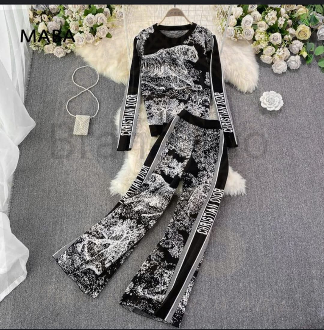 A LEO TOP + Pants Suit طقم صوف قطعتيين سوت + بنطلون وان سايز من 55ك ل 85ك