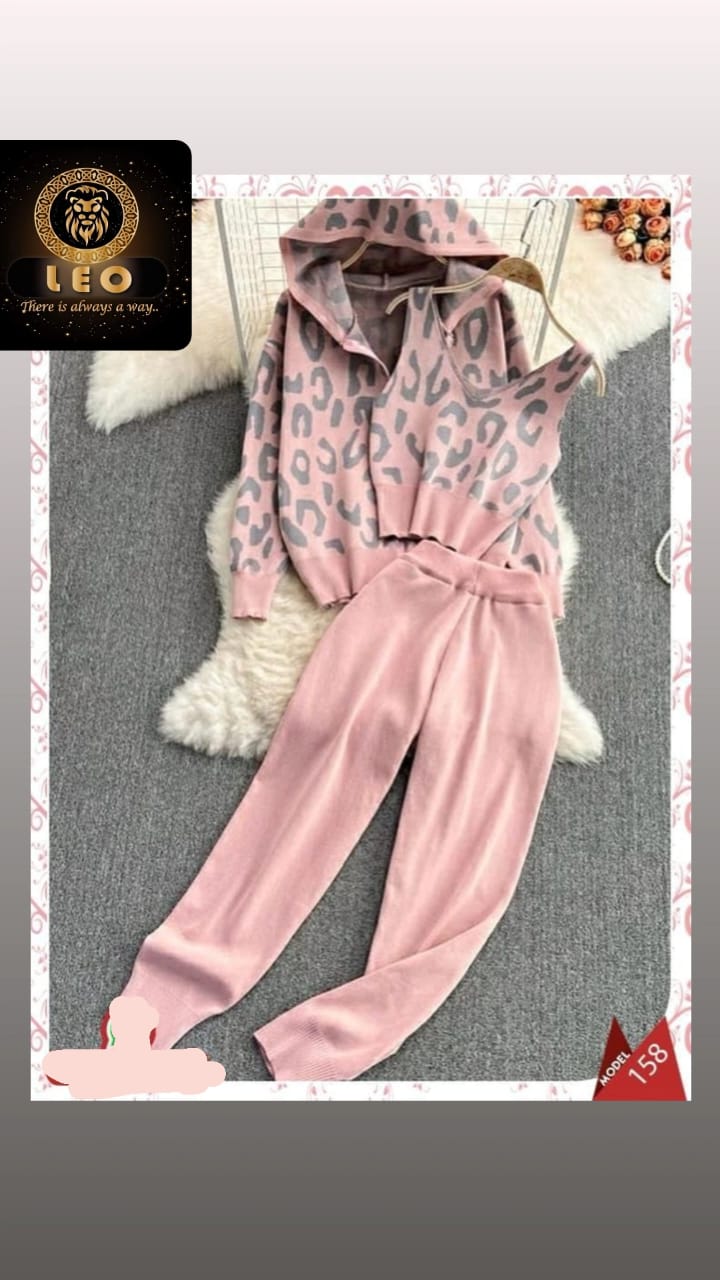 A LEO Debra 3 PIECES Sweater +Long Pants + jacket  ( طقم تريكوه 3 قطع سوت + بنطلون + جاكت         ( مقاس وان سايز من  60 كيلو ل  كيلو 85 