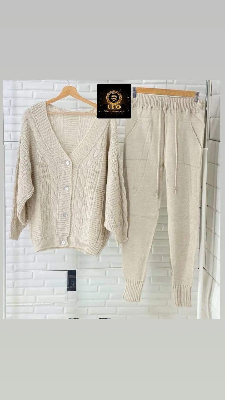 Debra Cardigan + Pants Suit Slim Fit  طقم تريكوه لون بيج قطعتيين سوت + بنطلون  وان سايز من 55ك ل 85ك